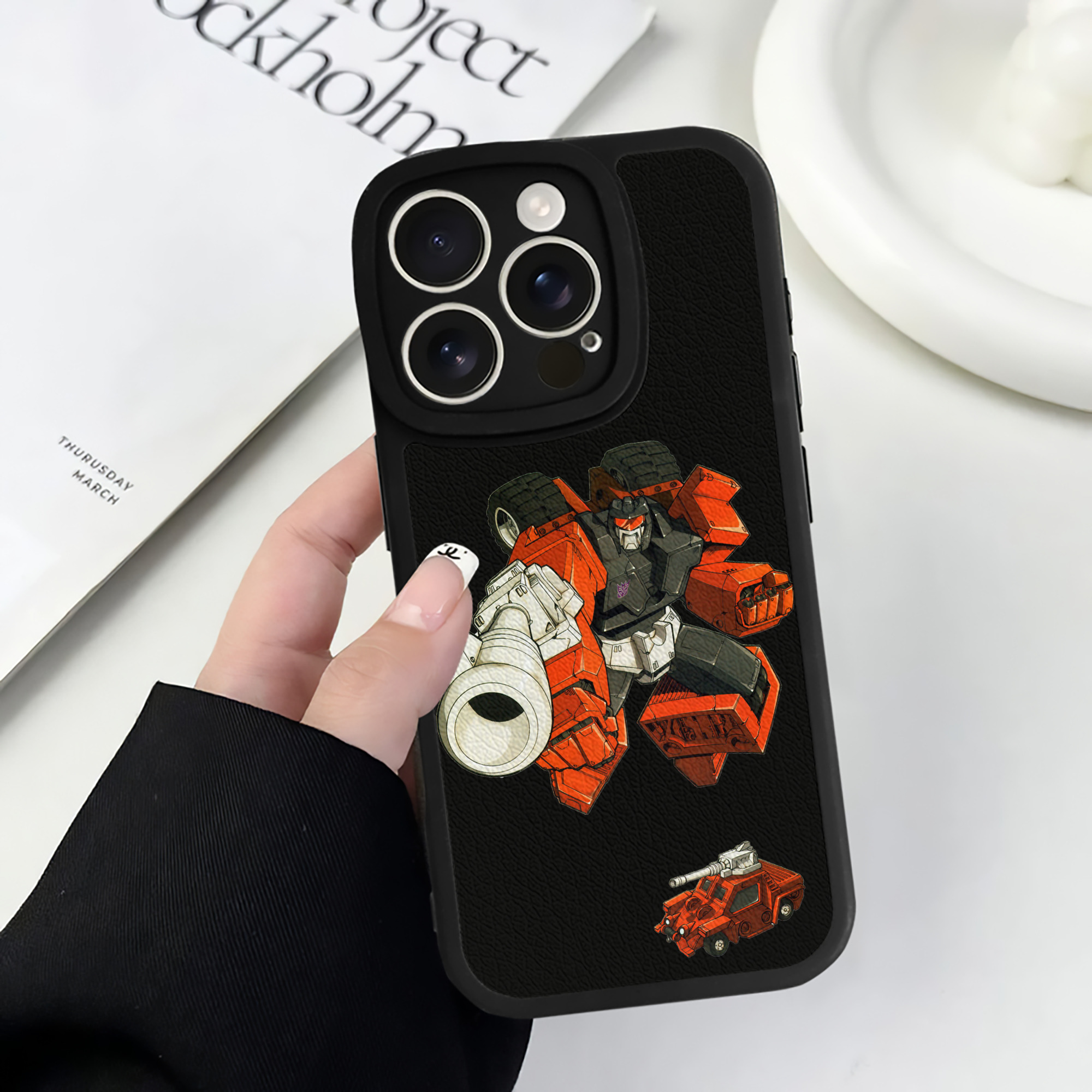 （画像用）  【iPhone 16シリーズ対応】シリコンスマホケース（レザー調） 材質：シリコン